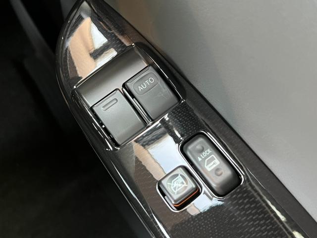 ハイエースバン ロングスーパーＧＬ　ダークプライムＳ　【ディーゼル車】デジタルインナーミラー　パノラミックビューモニター対応　両側電動パワースライドドア　ＬＥＤヘッドライト　ＡＣ１００Ｖ　プッシュスタート　２０ｔｈ記念スカッフプレート　純正１５インチＡＷ（60枚目）