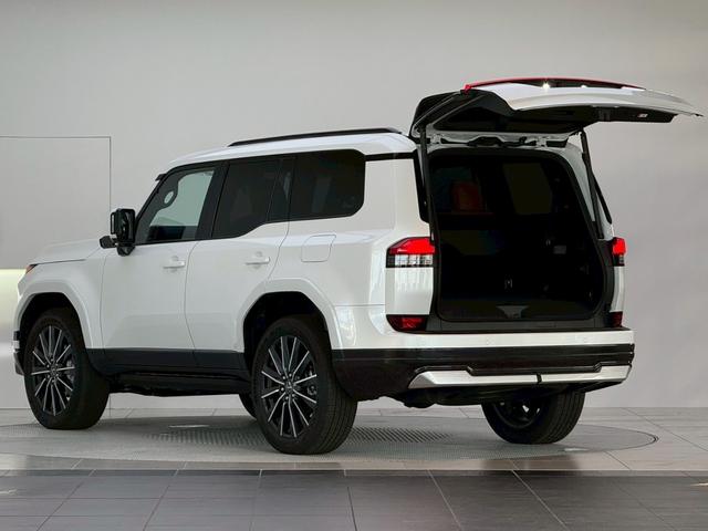 ＧＸ ＧＸ５５０　バージョンＬ　【ＭＯＤＥＬＬＩＳＴＡエアロ付】　内装ブラウン　１４インチコネクトナビ　パノラマルーフ　デジタルインナーミラー　前後ドラレコ　クールボックス　置くだけ充電　ＰＶＭ　ＢＳＭ　ＨＤＭＩ　純正２２インチＡＷ（14枚目）