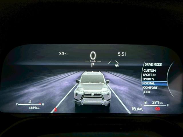 ＧＸ ＧＸ５５０　バージョンＬ　【ＭＯＤＥＬＬＩＳＴＡエアロ付】　内装ブラウン　１４インチコネクトナビ　パノラマルーフ　デジタルインナーミラー　前後ドラレコ　クールボックス　置くだけ充電　ＰＶＭ　ＢＳＭ　ＨＤＭＩ　純正２２インチＡＷ（48枚目）