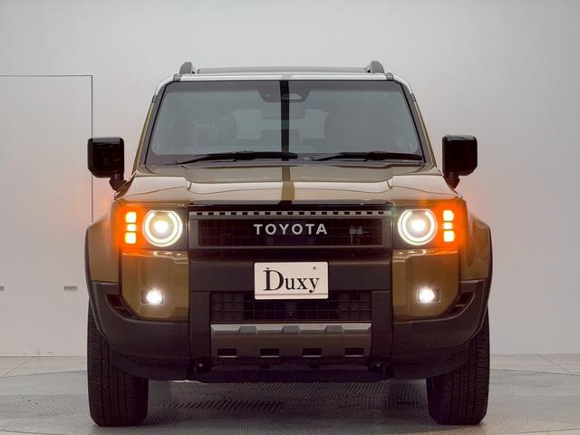 ランドクルーザー250 ZXファーストエディション 【ファーストエディション】 内装ブラウン 丸目ヘッドライト 12.3インチJBLコネクトナビ チームメイト  デジタルインナーミラー サンルーフ 電動デフロック 置き充電 シートメモリー 純正18AW(12枚目)