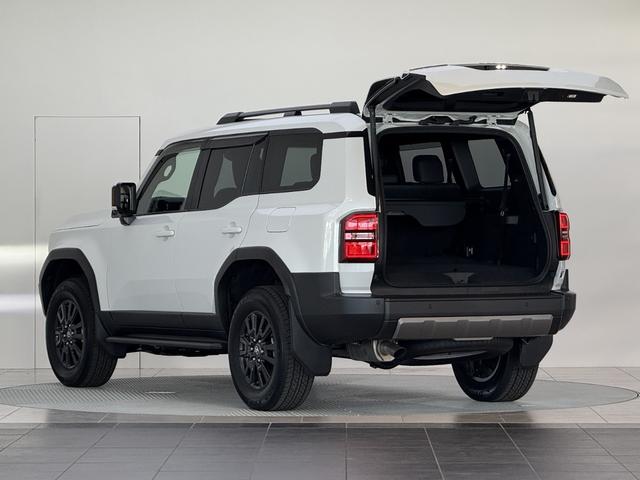 ランドクルーザー250 VX 【内装ブラック】12.3型コネクトナビ 角目ヘッドライト デジタルインナーミラー サンルーフ パノラミックビューモニター ブラインドスポットモニター パワーシート HDMI 純正18AW ETC2.0(14枚目)