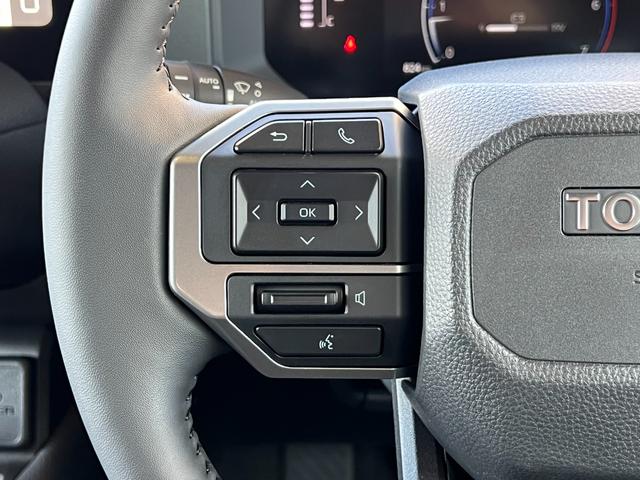 ランドクルーザー250 VX 【内装ブラック】12.3型コネクトナビ 角目ヘッドライト デジタルインナーミラー サンルーフ パノラミックビューモニター ブラインドスポットモニター パワーシート HDMI 純正18AW ETC2.0(44枚目)