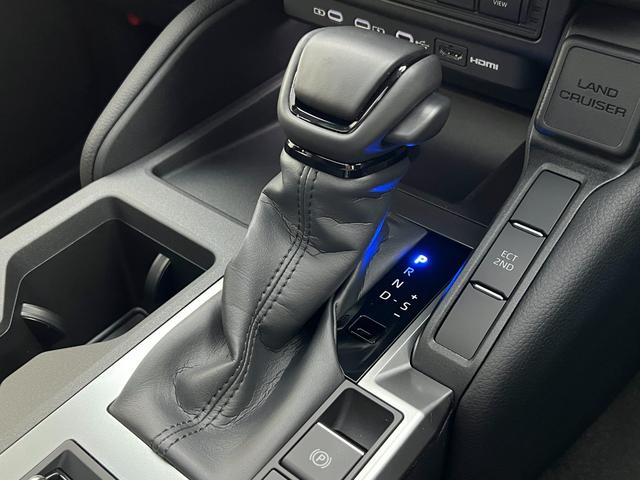 ランドクルーザー250 VX 【内装ブラック】12.3型コネクトナビ 角目ヘッドライト デジタルインナーミラー サンルーフ パノラミックビューモニター ブラインドスポットモニター パワーシート HDMI 純正18AW ETC2.0(53枚目)