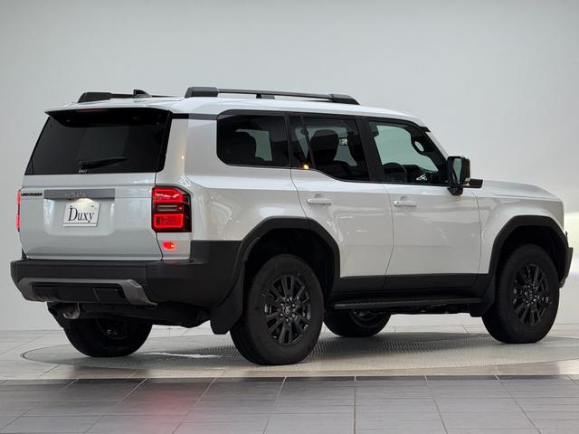 ランドクルーザー250 VX 【丸目ヘッドライト付】 内装ブラック モデリスタエアロ シグネチャーイルミブレード トヨタチームメイト デジタルミラー パノラミックビューモニター ブラインドスポットモニター サンルーフ 純正16AW(11枚目)