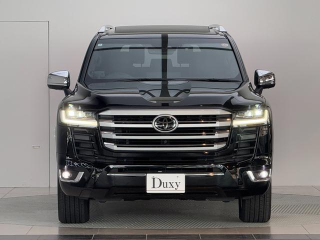 ランドクルーザー ＺＸ　【内装ブラック】１２．３インチＪＢＬプレミアムサウンド　リアエンターテイメントシステム　空気圧センサー　ムーンルーフ　パノラミックビューモニター　ブラインドスポットモニター　ＥＴＣ２．０　純正２０ＡＷ（4枚目）