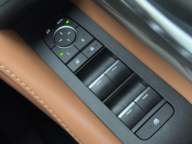 ヴェルファイアハイブリッド Ｚ　プレミア　【モデリスタエアロ＆後席モニター付き】　内装ブラウン　１４型コネクトナビ　デジタルミラー　左右独立ムーンルーフ　カラーヘッドアップディスプレイ　チームメイト　スペアタイヤ　ＰＶＭ　ＢＳＭ　純正１９ＡＷ（61枚目）