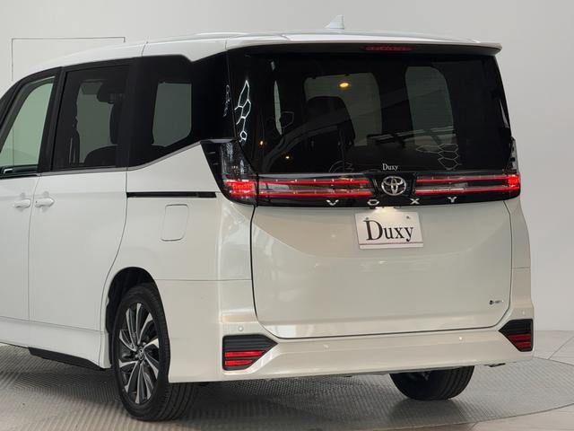 ヴォクシー ハイブリッドS-Z 【ユニバーサルステップ付き】 10.5インチコネクトナビ パノラミックビューモニター 快適利便パッケージHi チームメイト アドバンストパーク デジタルインナーミラー パワーバックドア 純正17AW(23枚目)