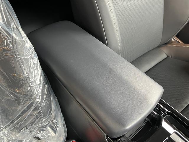 プリウス Z 【デジタルインナーミラー付き】 12.3インチコネクテッドナビ ドライブレコーダー パノラミックビューモニター ブラインドスポットモニター パワーバックドア ETC2.0 置くだけ充電 純正19AW(66枚目)