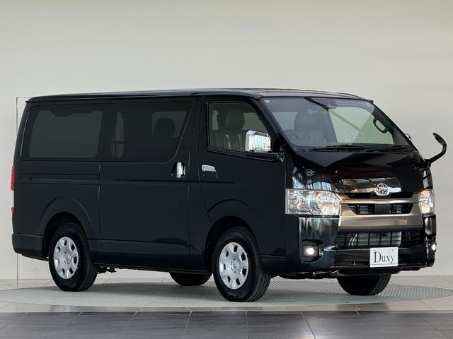 ハイエースバン ロングスーパーGL ダークプライムS 【ディーゼル車】 デジタルインナーミラー付き パノラミックビューモニター対応 両側電動パワースライドドア LEDヘッドライト AC100V プッシュスタート 20th記念スカッフプレート 純正15AW(9枚目)