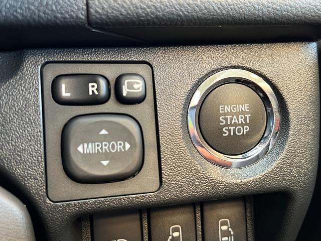 ハイエースバン ロングスーパーGL ダークプライムS 【ディーゼル車】 デジタルインナーミラー付き パノラミックビューモニター対応 両側電動パワースライドドア LEDヘッドライト AC100V プッシュスタート 20th記念スカッフプレート 純正15AW(64枚目)