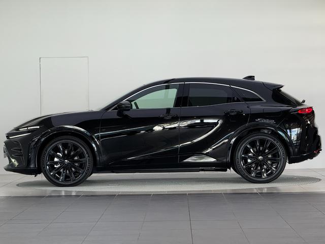 クラウンスポーツ Ｚ　【内装ブラウン】１２．３インチコネクトナビ　パノラミックビューモニター　ブラインドスポットモニター　シートヒーター＆ベンチレーション　パワーバックドア　ステアリングヒーター　ＥＴＣ２．０　純正２１ＡＷ（6枚目）