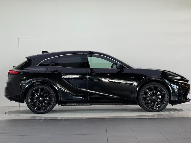 クラウンスポーツ Ｚ　【内装ブラウン】１２．３インチコネクトナビ　パノラミックビューモニター　ブラインドスポットモニター　シートヒーター＆ベンチレーション　パワーバックドア　ステアリングヒーター　ＥＴＣ２．０　純正２１ＡＷ（7枚目）