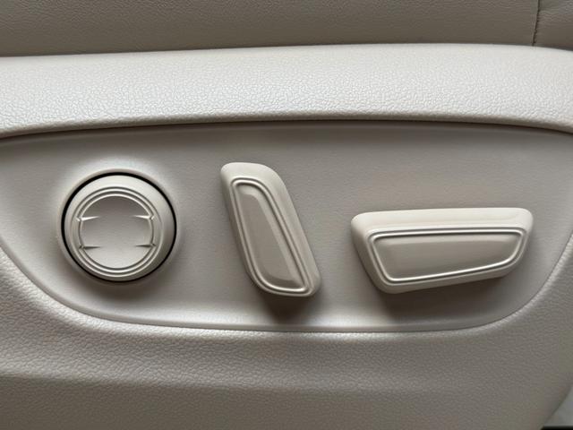 ランドクルーザー ＺＸ　【改良型モデル＆ＴＺデジタルミラー付き】　内装ベージュ　モデリスタエアロ　ＪＢＬ１２．３インチプレミアムサウンド　リアエンターテイメントシステム　ブラックルーフレール　ＥＴＣ２．０　純正２０インチＡＷ（66枚目）