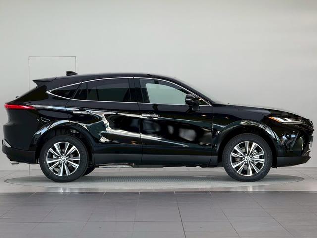 ハリアーハイブリッド Ｇ　【改モデル】　内装ブラック　１２．３インチコネクトナビ　パノラミックビューモニター　ブラインドスポットモニター　デジタルインナーミラー　前席シートヒーター　パワーバックドア　ＥＴＣ２．０　純正１８ＡＷ（7枚目）