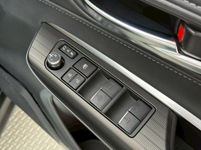 ハリアーハイブリッド Ｇ　【改モデル】　内装ブラック　１２．３インチコネクトナビ　パノラミックビューモニター　ブラインドスポットモニター　デジタルインナーミラー　前席シートヒーター　パワーバックドア　ＥＴＣ２．０　純正１８ＡＷ（66枚目）