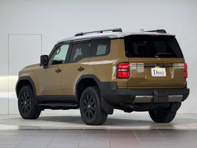 ランドクルーザー２５０ ＺＸファーストエディション　【ファーストエディション！】　内装ブラウン　丸目ヘッドライト　１２．３インチＪＢＬコネクトナビ　チームメイト　デジタルインナーミラー　サンルーフ　ヒッチメンバー　置き充電　シートメモリー　純正１８ＡＷ（10枚目）