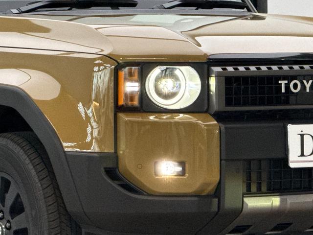 ランドクルーザー２５０ ＺＸファーストエディション　【ファーストエディション！】　内装ブラウン　丸目ヘッドライト　１２．３インチＪＢＬコネクトナビ　チームメイト　デジタルインナーミラー　サンルーフ　ヒッチメンバー　置き充電　シートメモリー　純正１８ＡＷ（17枚目）