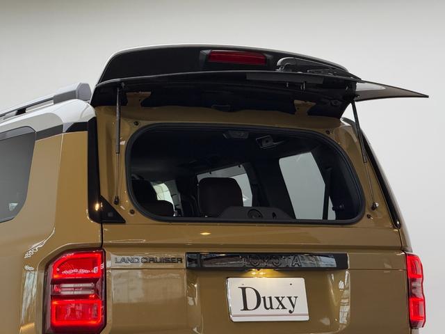 ランドクルーザー２５０ ＺＸファーストエディション　【ファーストエディション！】　内装ブラウン　丸目ヘッドライト　１２．３インチＪＢＬコネクトナビ　チームメイト　デジタルインナーミラー　サンルーフ　ヒッチメンバー　置き充電　シートメモリー　純正１８ＡＷ（31枚目）