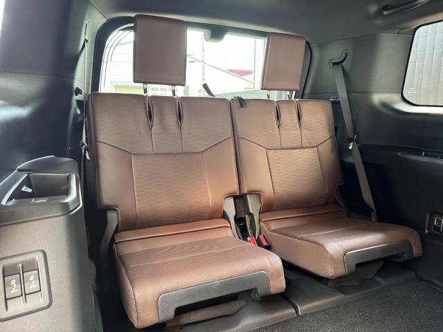 ランドクルーザー２５０ ＺＸファーストエディション　【ファーストエディション！】　内装ブラウン　丸目ヘッドライト　１２．３インチＪＢＬコネクトナビ　チームメイト　デジタルインナーミラー　サンルーフ　ヒッチメンバー　置き充電　シートメモリー　純正１８ＡＷ（45枚目）