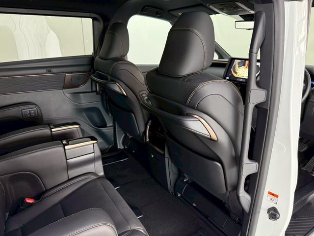 アルファードハイブリッド Z 【13.2インチ後席モニター付き】 14インチコネクトナビ 左右独立ムーンルーフ デジタルミラー カラーヘッドアップディスプレイ トヨタチームメイト ユニバーサルステップ PVM BSM 純正18AW(39枚目)