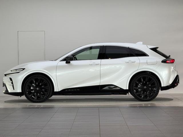 クラウンスポーツ Ｚ　【内装ブラウン】　１２．３型コネクトナビ　パノラミックビューモニター　ブラインドスポットモニター　パノラマルーフ　レーダークルーズコントロール　パワーバックドア　ステリングヒーター　純正２１インチＡＷ（6枚目）