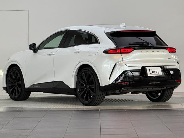 クラウンスポーツ Ｚ　【内装ブラウン】　１２．３型コネクトナビ　パノラミックビューモニター　ブラインドスポットモニター　パノラマルーフ　レーダークルーズコントロール　パワーバックドア　ステリングヒーター　純正２１インチＡＷ（10枚目）