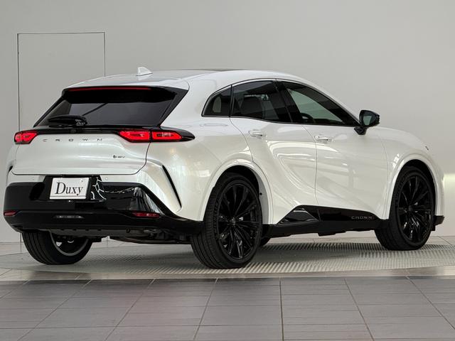 クラウンスポーツ Ｚ　【内装ブラウン】　１２．３型コネクトナビ　パノラミックビューモニター　ブラインドスポットモニター　パノラマルーフ　レーダークルーズコントロール　パワーバックドア　ステリングヒーター　純正２１インチＡＷ（11枚目）