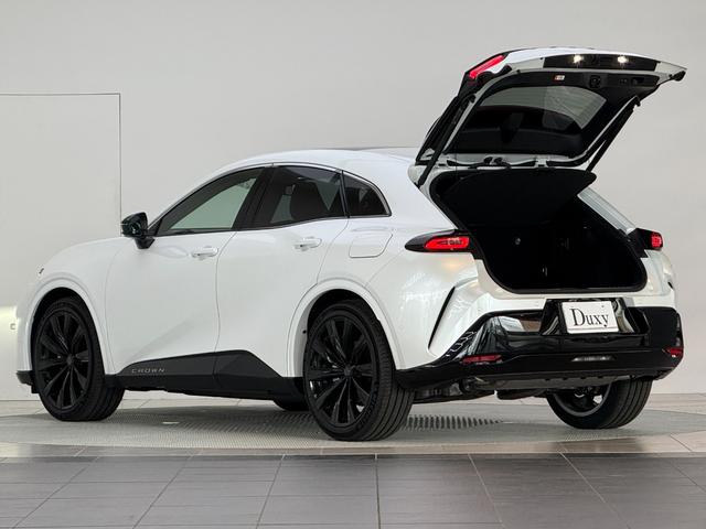 クラウンスポーツ Ｚ　【内装ブラウン】　１２．３型コネクトナビ　パノラミックビューモニター　ブラインドスポットモニター　パノラマルーフ　レーダークルーズコントロール　パワーバックドア　ステリングヒーター　純正２１インチＡＷ（14枚目）