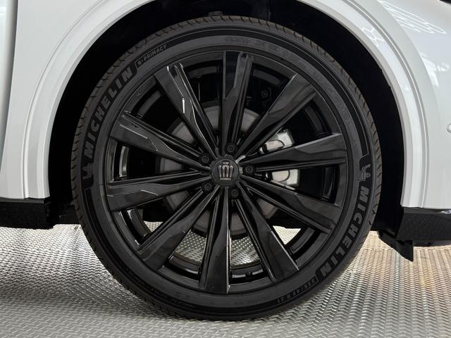 クラウンスポーツ Ｚ　【内装ブラウン】　１２．３型コネクトナビ　パノラミックビューモニター　ブラインドスポットモニター　パノラマルーフ　レーダークルーズコントロール　パワーバックドア　ステリングヒーター　純正２１インチＡＷ（33枚目）