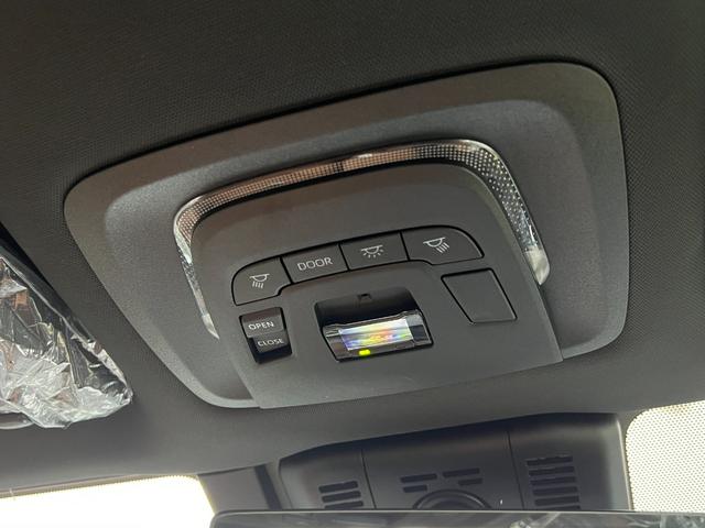 クラウンスポーツ Ｚ　【内装ブラウン】　１２．３型コネクトナビ　パノラミックビューモニター　ブラインドスポットモニター　パノラマルーフ　レーダークルーズコントロール　パワーバックドア　ステリングヒーター　純正２１インチＡＷ（68枚目）