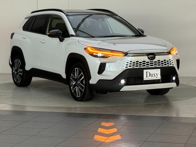 カローラクロス ハイブリッド Z 【パノラマルーフ付き】 10.5インチコネクトナビ パノラミックビューモニター ブラインドスポットモニター 置くだけ充電 ステアリングヒーター アクセサリーコンセント パワーバックドア 純正18AW(20枚目)