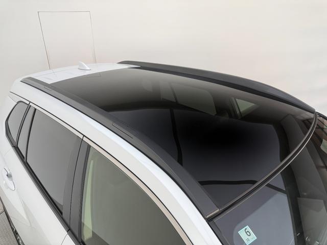 カローラクロス ハイブリッド Z 【パノラマルーフ付き】 10.5インチコネクトナビ パノラミックビューモニター ブラインドスポットモニター 置くだけ充電 ステアリングヒーター アクセサリーコンセント パワーバックドア 純正18AW(24枚目)