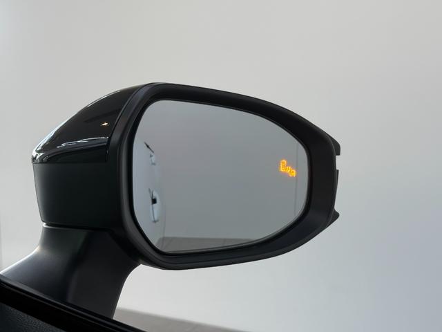 カローラクロス ハイブリッド Z 【パノラマルーフ付き】 10.5インチコネクトナビ パノラミックビューモニター ブラインドスポットモニター 置くだけ充電 ステアリングヒーター アクセサリーコンセント パワーバックドア 純正18AW(26枚目)