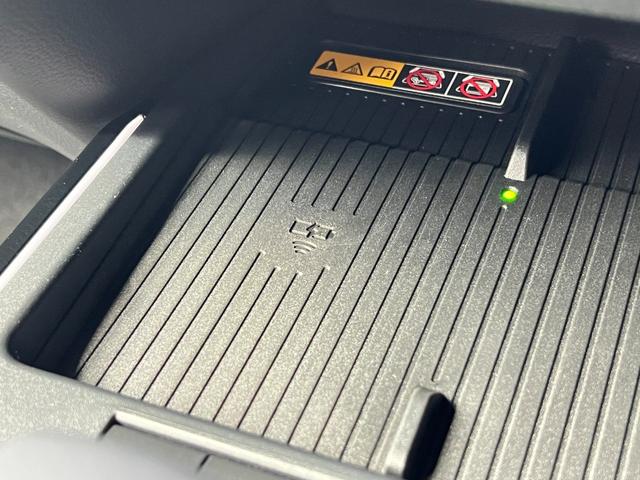 カローラクロス ハイブリッド Z 【パノラマルーフ付き】 10.5インチコネクトナビ パノラミックビューモニター ブラインドスポットモニター 置くだけ充電 ステアリングヒーター アクセサリーコンセント パワーバックドア 純正18AW(67枚目)