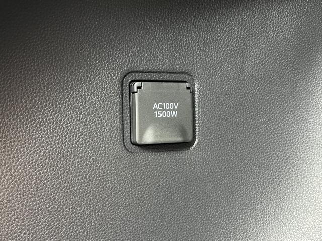 カローラクロス ハイブリッド Z 【パノラマルーフ付き】 10.5インチコネクトナビ パノラミックビューモニター ブラインドスポットモニター 置くだけ充電 ステアリングヒーター アクセサリーコンセント パワーバックドア 純正18AW(72枚目)