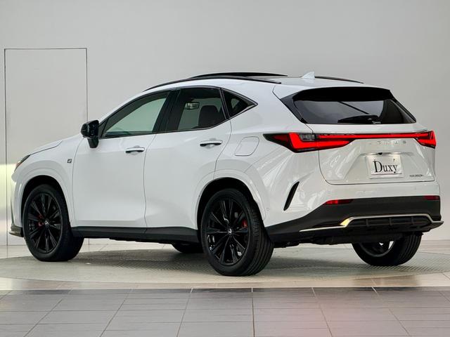 NX NX350h Fスポーツ 【内装レッド&ハイブリッド車】 14型コネクトナビ パノラマルーフ デジタルインナーミラー オレンジキャリパー パノラミックビューモニター ブラインドスポットモニター パワーバックドア 純正20AW(10枚目)