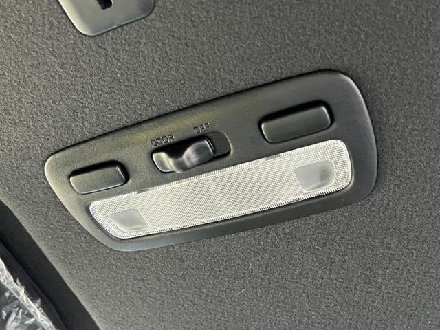 ハイエースバン 【モデリスタエアロ付&ディーゼル車】 デジタルインナーミラー パノラミックビューモニター対応 両側電動パワースライドドア ETC LEDヘッドライト AC100V プッシュスタート 純正15インチAW(52枚目)