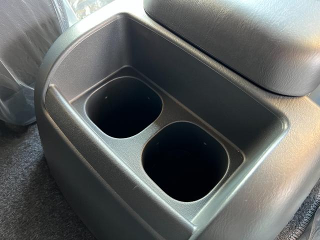 ハイエースバン 【モデリスタエアロ付&ディーゼル車】 デジタルインナーミラー パノラミックビューモニター対応 両側電動パワースライドドア ETC LEDヘッドライト AC100V プッシュスタート 純正15インチAW(65枚目)