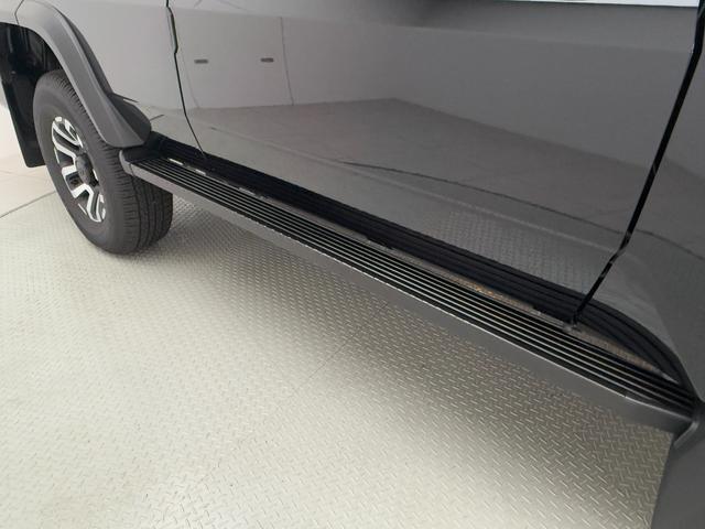 ランドクルーザー70 AX 【ナビ付き車両】 丸目ヘッドライト バックモニター内臓インナーミラー 電動デフロック 背面タイヤ リモコンキー ヒルスタートアシストコントロール ダウンヒルスタートコントロール 純正16インチAW(26枚目)