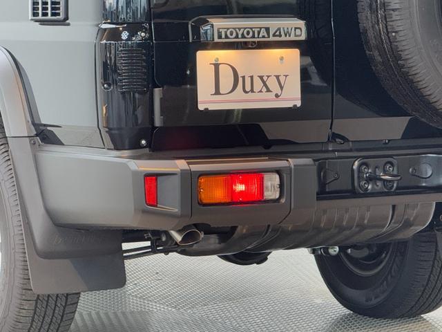 ランドクルーザー70 AX 【ナビ付き車両】 丸目ヘッドライト バックモニター内臓インナーミラー 電動デフロック 背面タイヤ リモコンキー ヒルスタートアシストコントロール ダウンヒルスタートコントロール 純正16インチAW(30枚目)