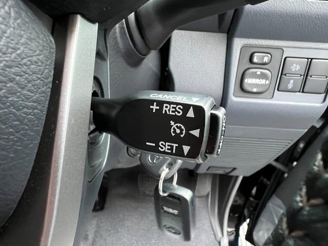 ランドクルーザー70 AX 【ナビ付き車両】 丸目ヘッドライト バックモニター内臓インナーミラー 電動デフロック 背面タイヤ リモコンキー ヒルスタートアシストコントロール ダウンヒルスタートコントロール 純正16インチAW(70枚目)