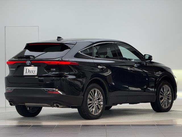 ハリアーハイブリッド Ｚ　【内装ブラック】　　１２．３インチＪＢＬプレミアムサウンド　パノラミックビューモニター　ブラインドスポットモニター　デジタルミラー　オートマチックハイビーム　ＵＳＢ端子　パワーバックドア　純正１９ＡＷ（11枚目）