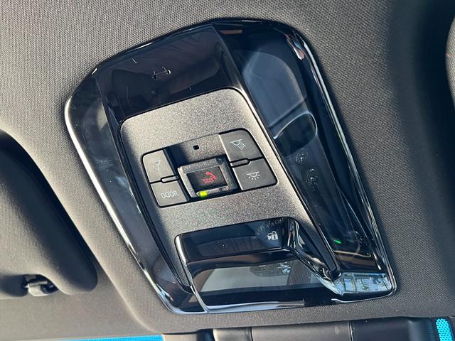 ハリアーハイブリッド Ｚ　【内装ブラック】　　１２．３インチＪＢＬプレミアムサウンド　パノラミックビューモニター　ブラインドスポットモニター　デジタルミラー　オートマチックハイビーム　ＵＳＢ端子　パワーバックドア　純正１９ＡＷ（65枚目）