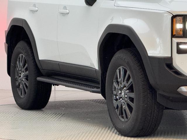 ランドクルーザー２５０ ＶＸ　【丸目ヘッドライト付】　内装ブラック　モデリスタエアロ　シグネチャーイルミブレード　トヨタチームメイト　デジタルミラー　パノラミックビューモニター　ブラインドスポットモニター　サンルーフ　純正１６ＡＷ（15枚目）