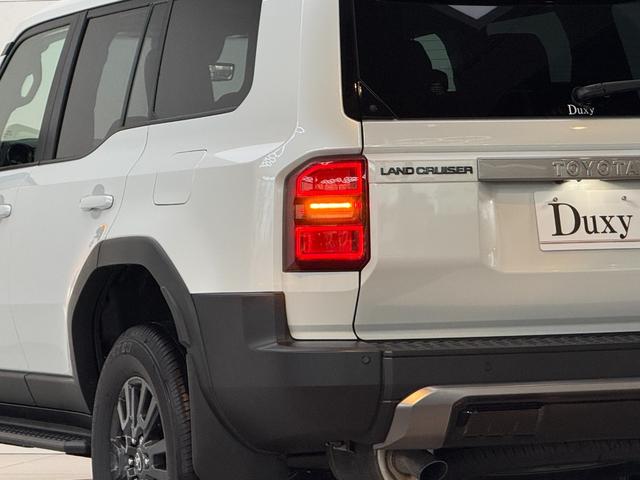ランドクルーザー２５０ ＶＸ　【丸目ヘッドライト付】　内装ブラック　モデリスタエアロ　シグネチャーイルミブレード　トヨタチームメイト　デジタルミラー　パノラミックビューモニター　ブラインドスポットモニター　サンルーフ　純正１６ＡＷ（30枚目）