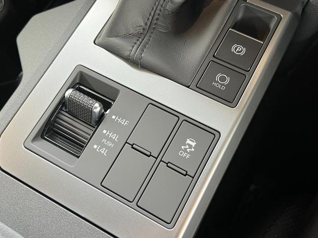 ランドクルーザー２５０ ＶＸ　【丸目ヘッドライト付】　内装ブラック　モデリスタエアロ　シグネチャーイルミブレード　トヨタチームメイト　デジタルミラー　パノラミックビューモニター　ブラインドスポットモニター　サンルーフ　純正１６ＡＷ（67枚目）