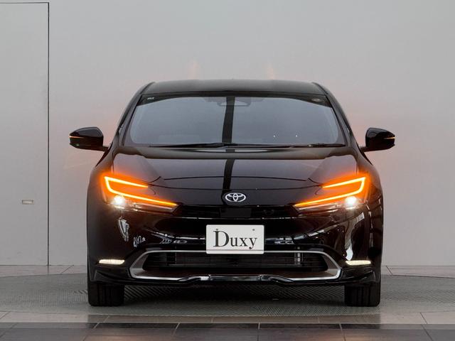 プリウス Ｚ　【デジタルインナーミラー付き】　　１２．３インチコネクテッドナビ　ドライブレコーダー　パノラミックビューモニター　ブラインドスポットモニター　パワーバックドア　ＥＴＣ２．０　置くだけ充電　純正１９ＡＷ（12枚目）