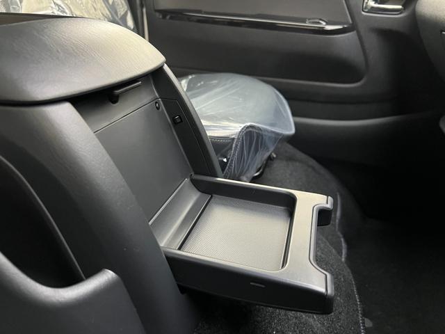 ハイエースバン ロングスーパーＧＬ　ダークプライムＳ　【ディーゼル車】デジタルインナーミラー　パノラミックビューモニター対応　両側電動パワースライドドア　ＬＥＤヘッドライト　ＡＣ１００Ｖ　プッシュスタート　２０ｔｈ記念スカッフプレート　オプション１５ＡＷ（56枚目）