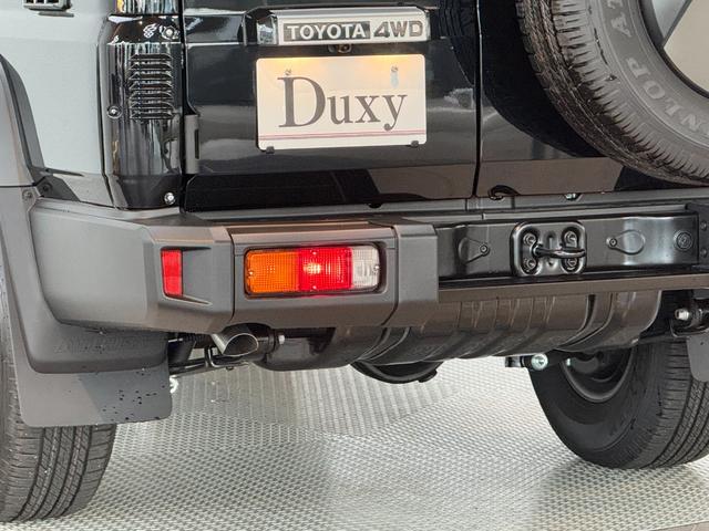 ランドクルーザー７０ ＡＸ　【内装ブラック】　丸目ヘッドライト　バックモニター内臓インナーミラー　電動デフロック　　背面タイヤ　リモコンキー　　ヒルスタートアシストコントロール　ダウンヒルスタートコントロール　純正１６インチＡＷ（30枚目）