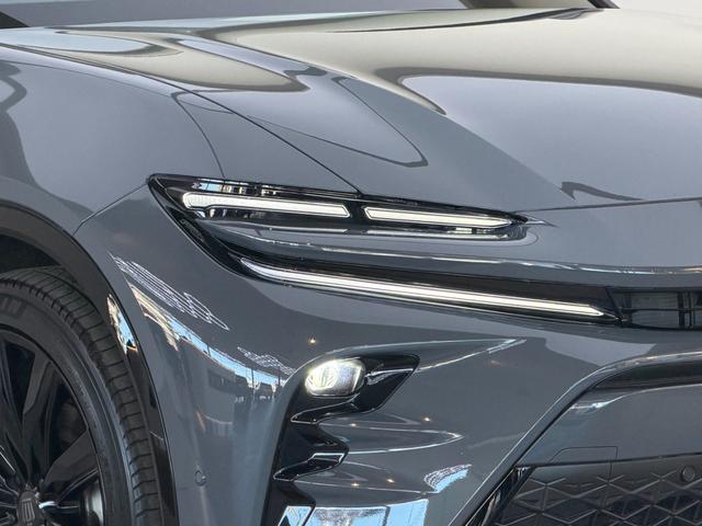 クラウンスポーツ Ｚ　【内装ブラウン】１２．３インチコネクトナビ　パノラミックビューモニター　ブラインドスポットモニター　シートエアコン＆シートヒーター　寒冷地　レーダークルーズコントロール　パワーバックドア　純正２１ＡＷ（17枚目）